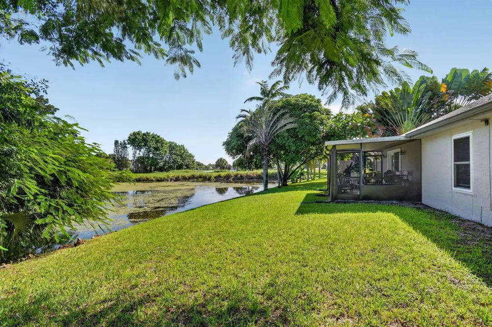 45 Heather Cove Drive Boynton Beach, FL 33436