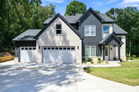 2545 Aniki Bee Drive