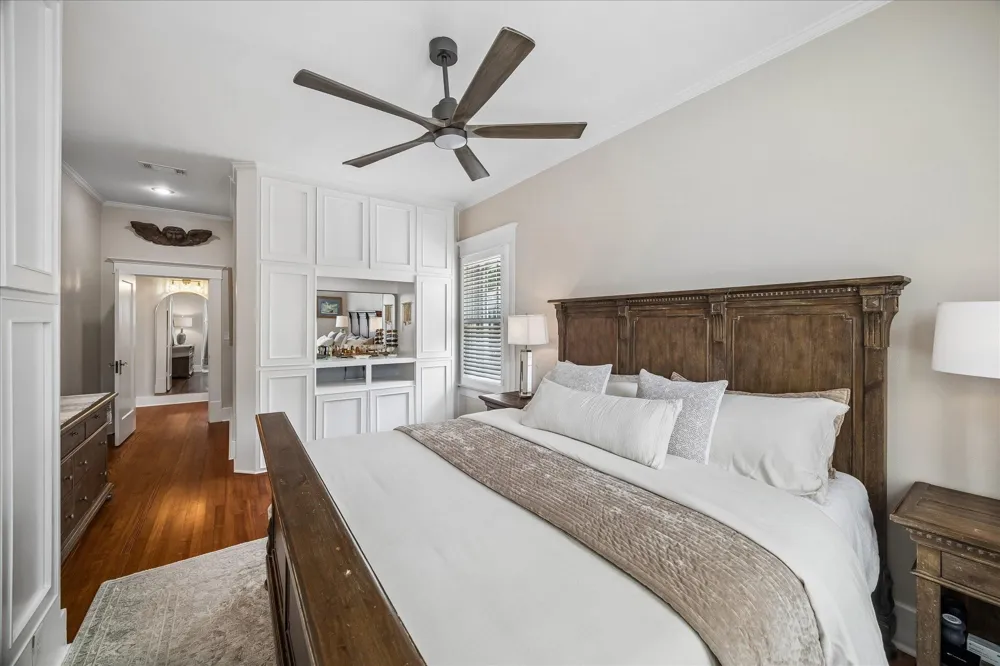 618 Bayland Avenue Houston, TX 77009