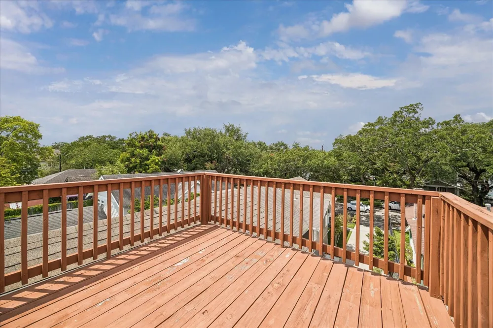 618 Bayland Avenue Houston, TX 77009