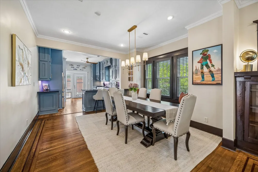618 Bayland Avenue Houston, TX 77009