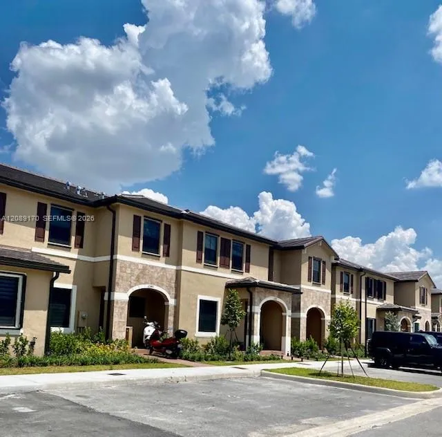 3476 W 114th Ter #1 Hialeah, FL 33018