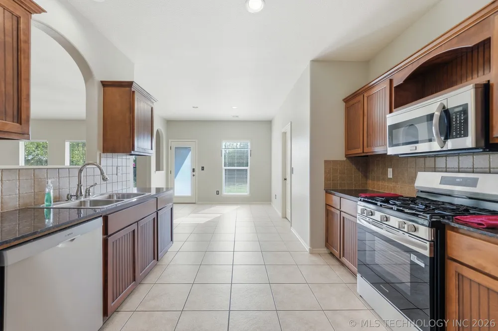 13623 S 86th EastAvenue Bixby, OK 74008