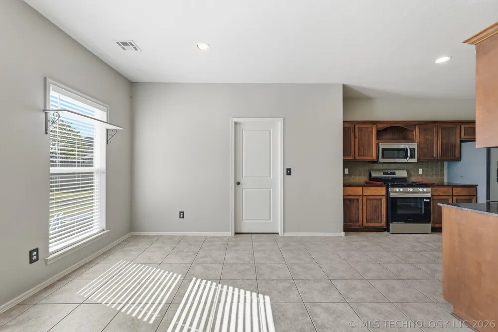 13623 S 86th EastAvenue Bixby, OK 74008