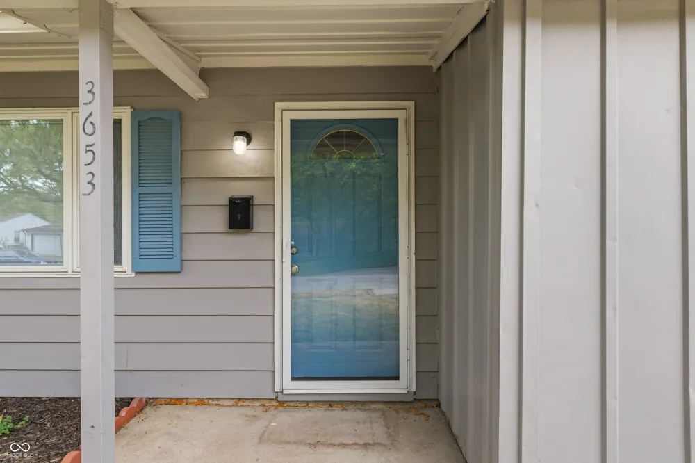3653 Mitchner Avenue Indianapolis, IN 46226