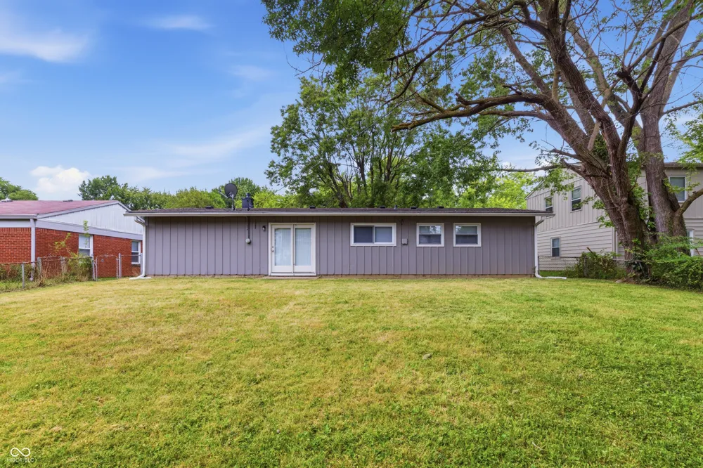 3653 Mitchner Avenue Indianapolis, IN 46226