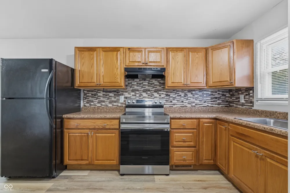 3653 Mitchner Avenue Indianapolis, IN 46226
