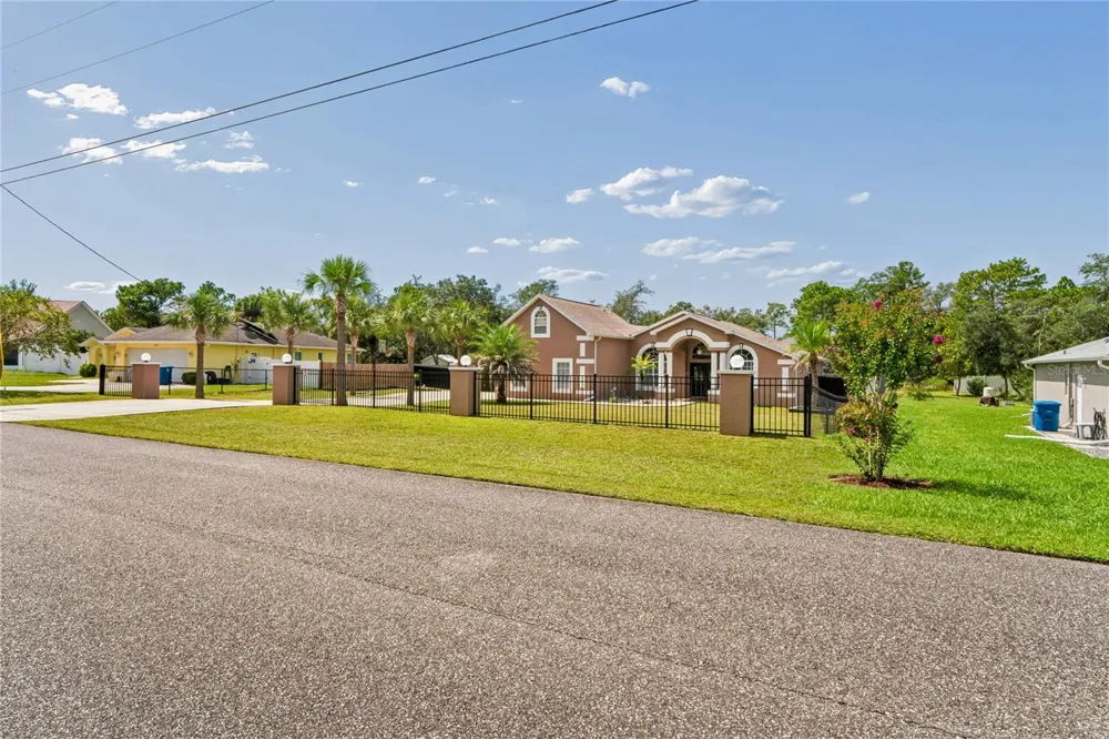 11309 LAPWING ROAD Weeki Wachee, FL 34614