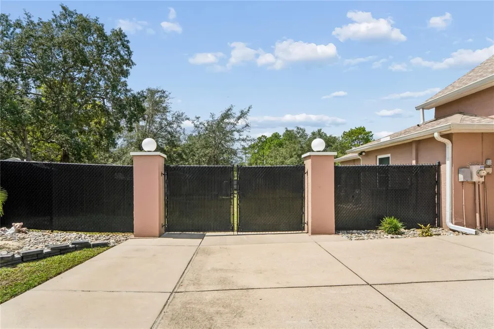 11309 LAPWING ROAD Weeki Wachee, FL 34614