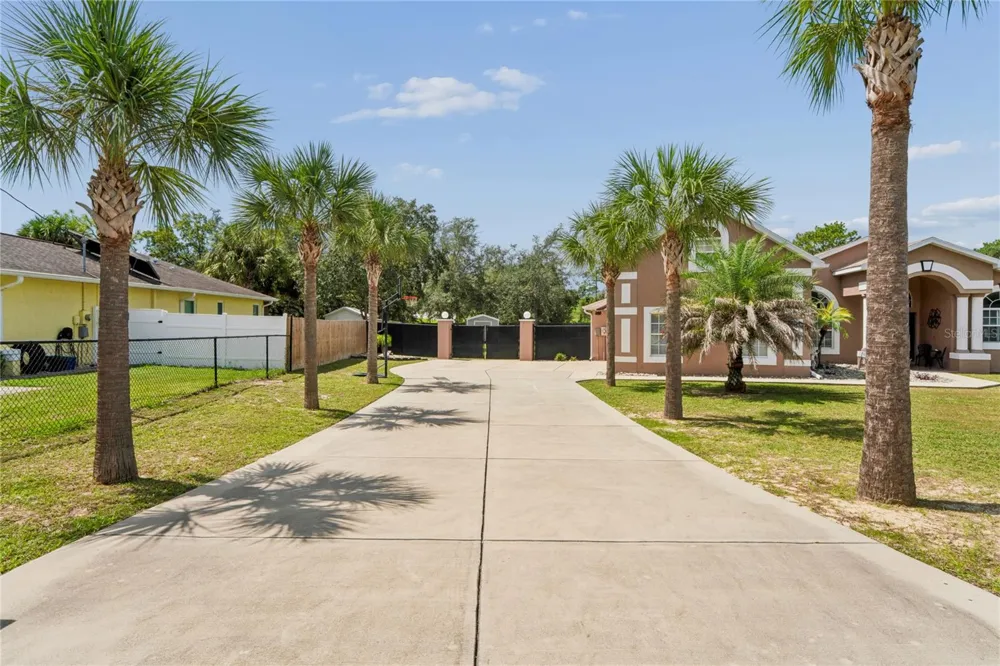 11309 LAPWING ROAD Weeki Wachee, FL 34614
