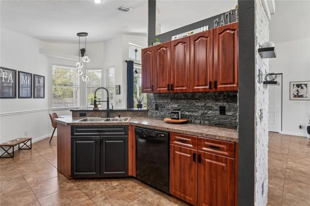 11309 LAPWING ROAD Weeki Wachee, FL 34614