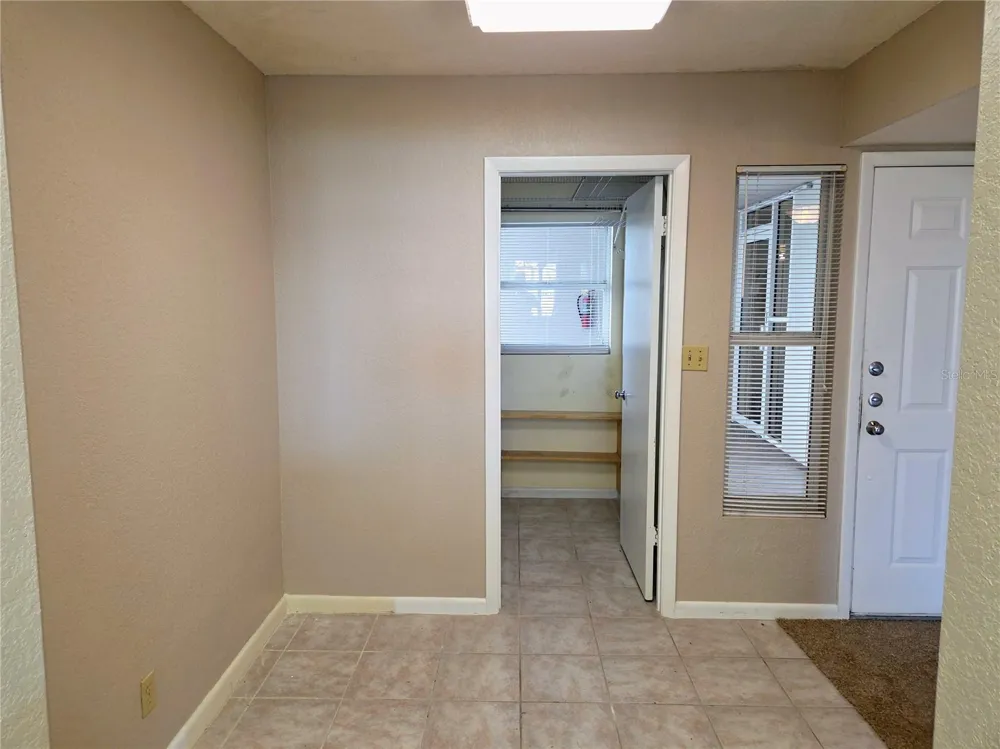 5801 BAHIA DEL MAR CIRCLE #113 St Petersburg, FL 33715