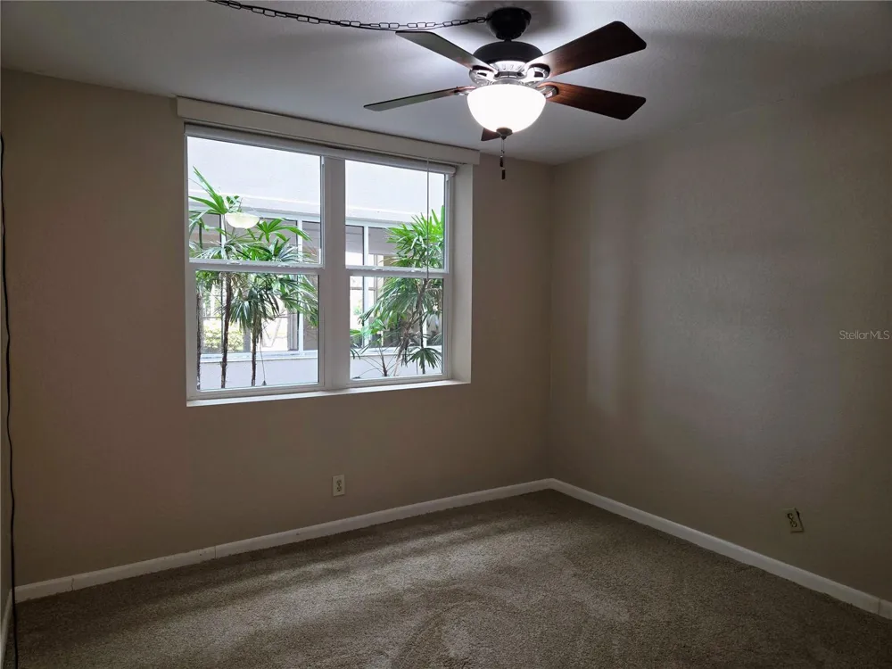 5801 BAHIA DEL MAR CIRCLE #113 St Petersburg, FL 33715