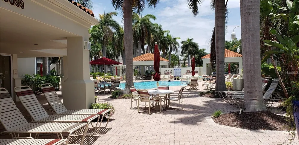 5801 BAHIA DEL MAR CIRCLE #113 St Petersburg, FL 33715
