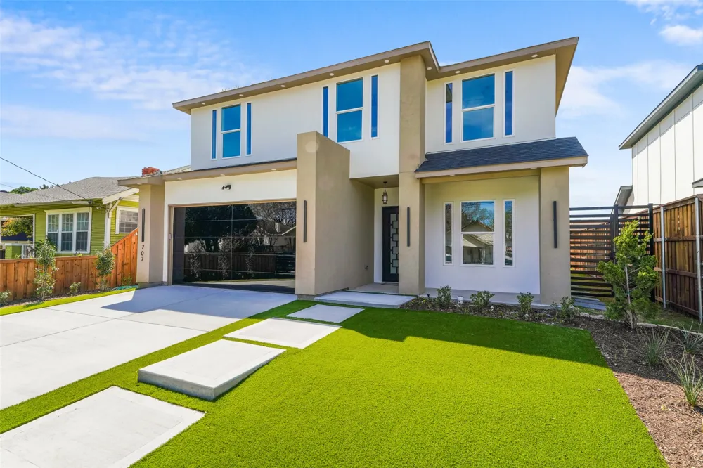 707 Buckalew Street Dallas, TX 75208