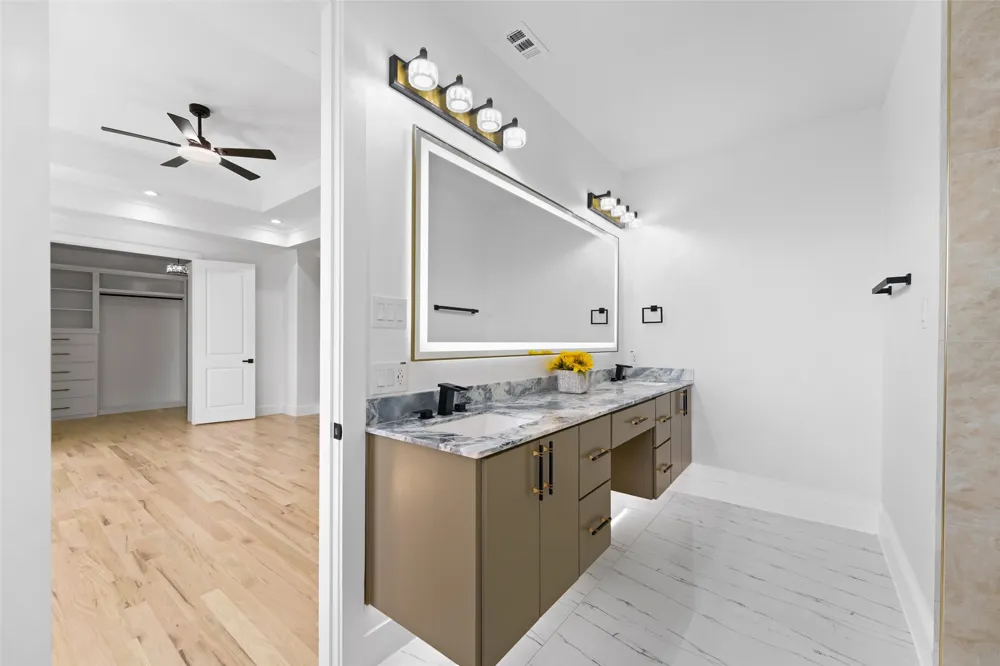 707 Buckalew Street Dallas, TX 75208