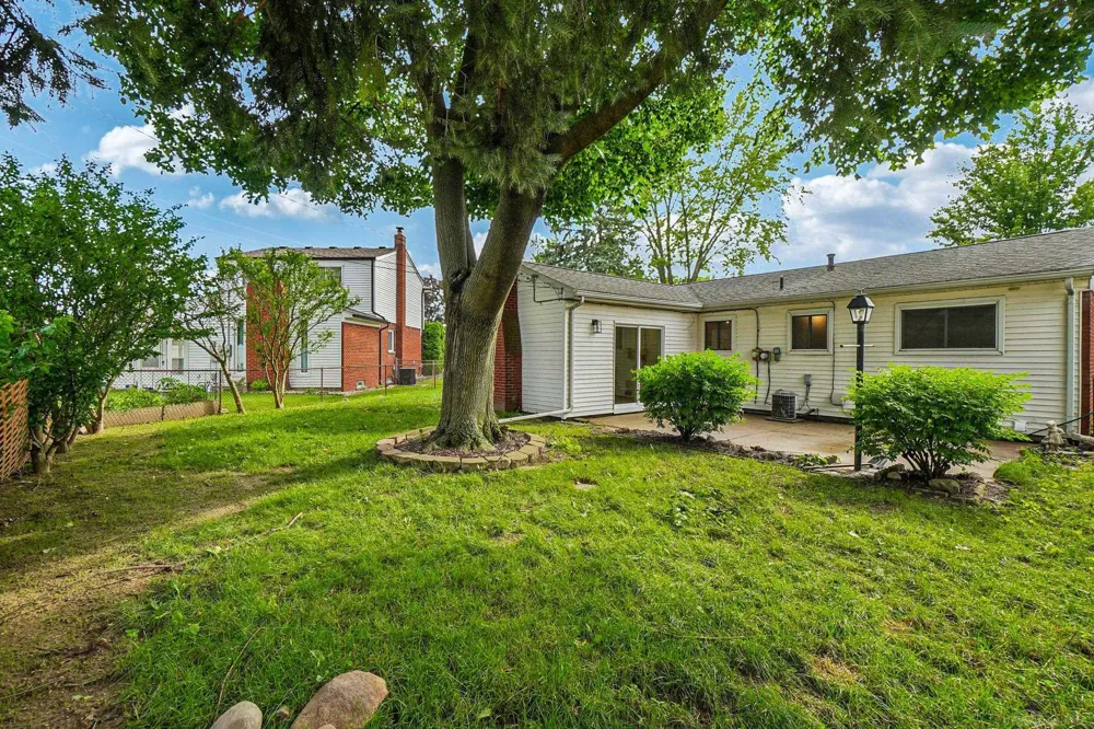 39420 millington Drive Sterling Heights City, MI 48313