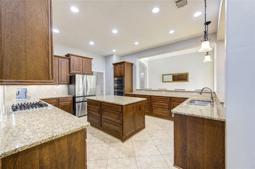 2914 Legend Hill Drive Katy, TX 77494
