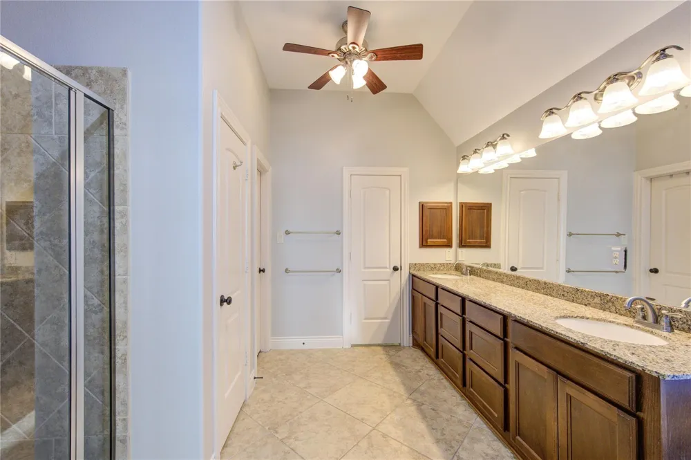 2914 Legend Hill Drive Katy, TX 77494