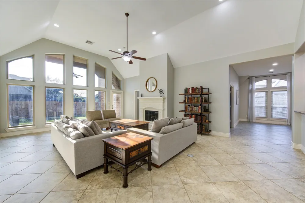 2914 Legend Hill Drive Katy, TX 77494