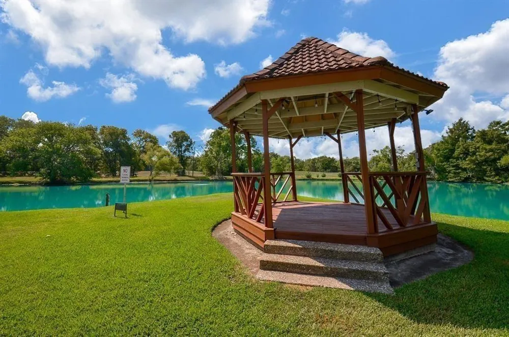 15735 Tanya Circle Houston, TX 77079