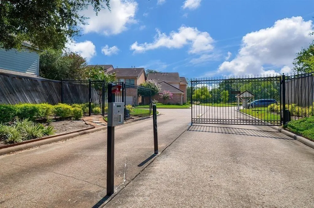 15735 Tanya Circle Houston, TX 77079