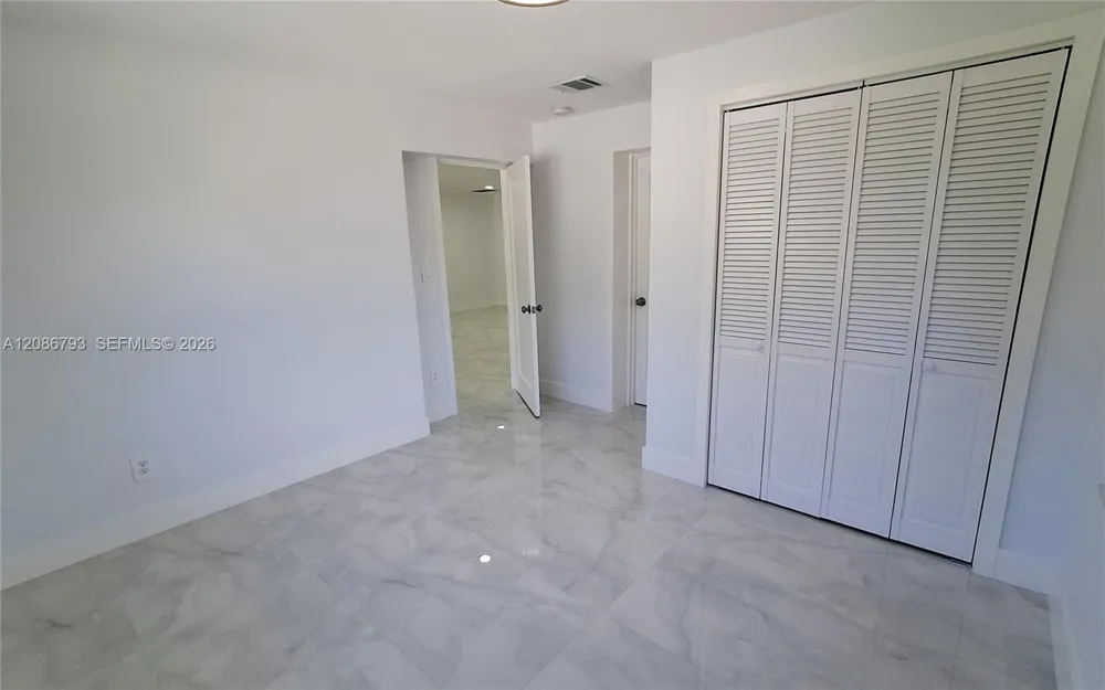 216 Shadow Way Miami Springs, FL 33166