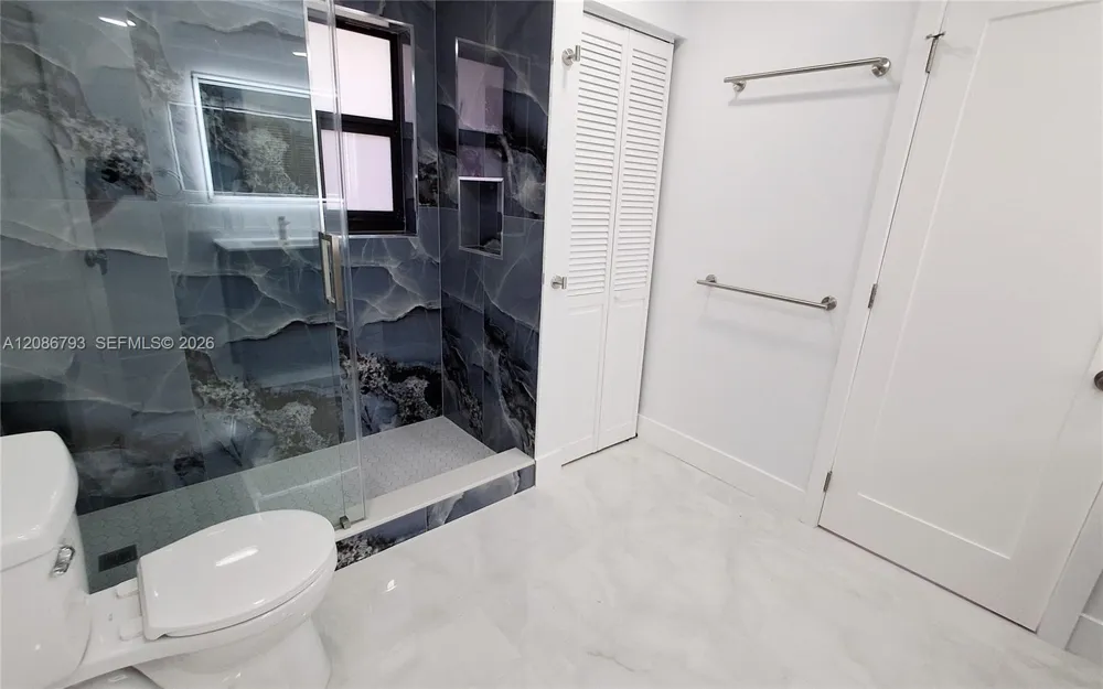 216 Shadow Way Miami Springs, FL 33166