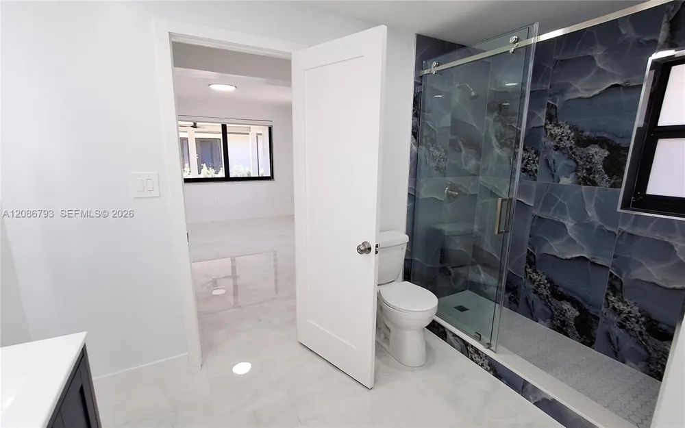 216 Shadow Way Miami Springs, FL 33166