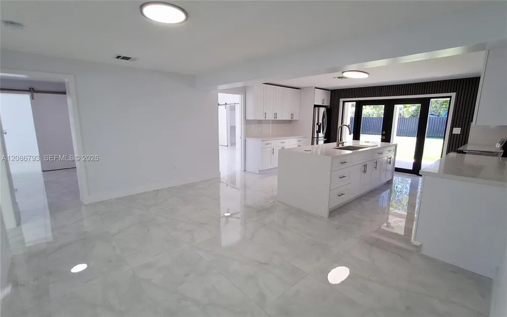 216 Shadow Way Miami Springs, FL 33166