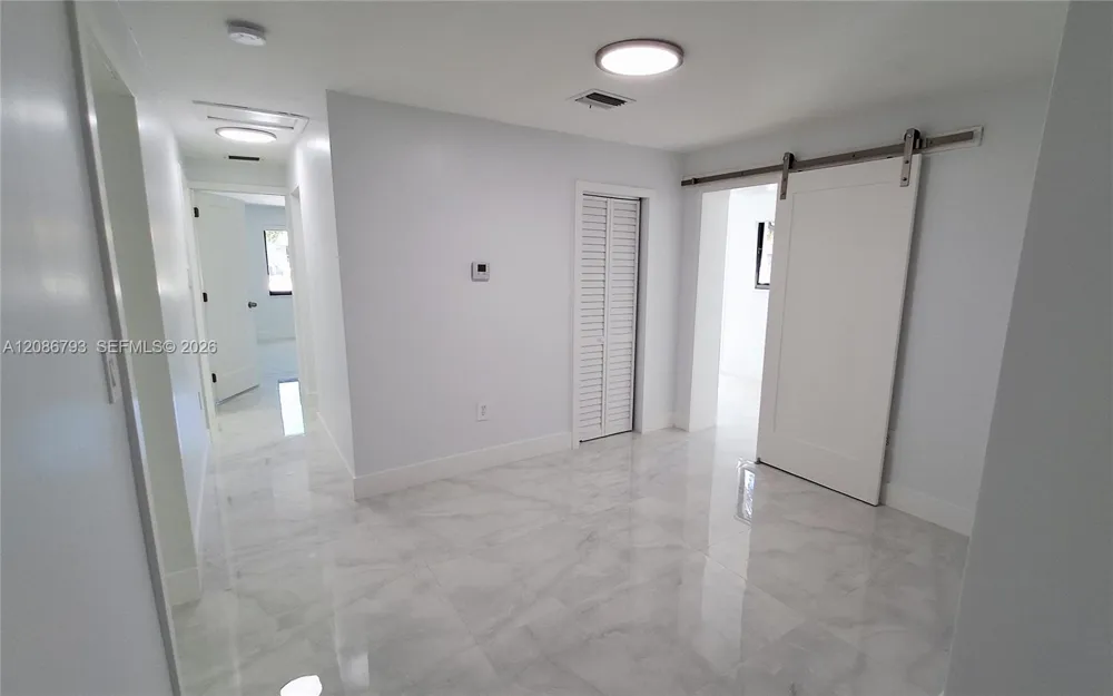 216 Shadow Way Miami Springs, FL 33166
