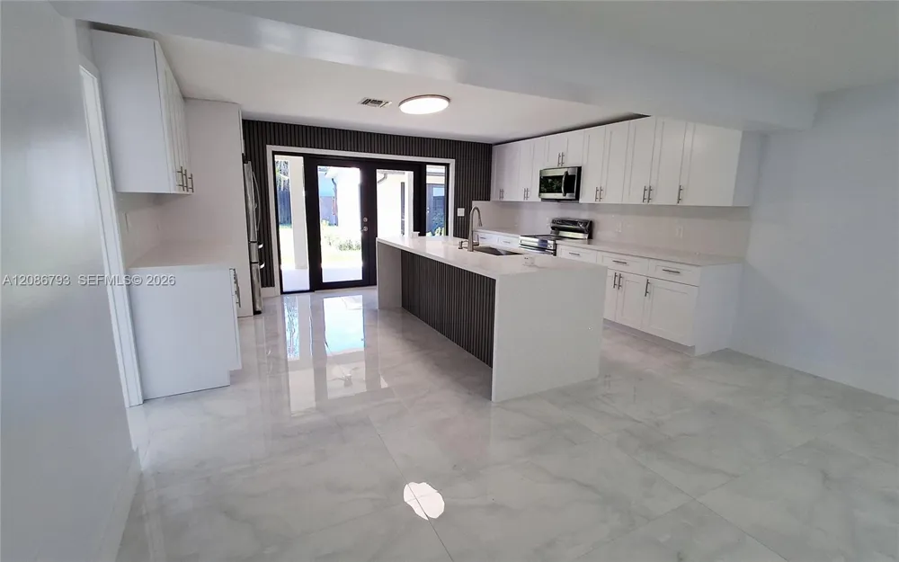 216 Shadow Way Miami Springs, FL 33166