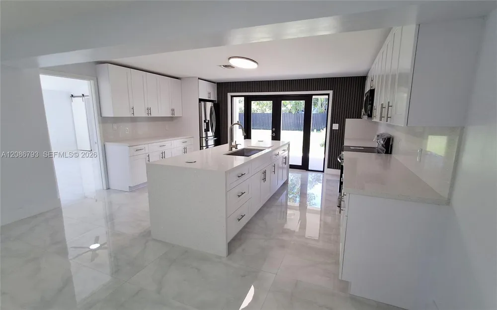 216 Shadow Way Miami Springs, FL 33166