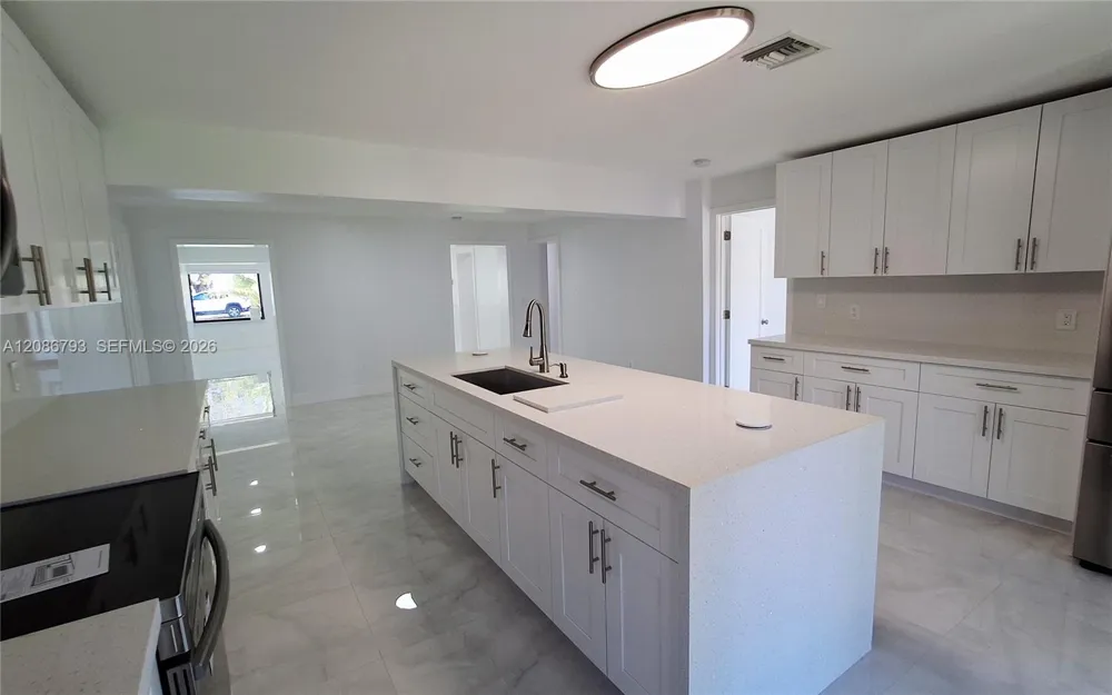 216 Shadow Way Miami Springs, FL 33166