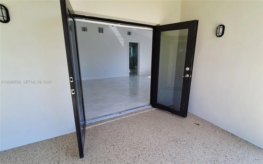 216 Shadow Way Miami Springs, FL 33166