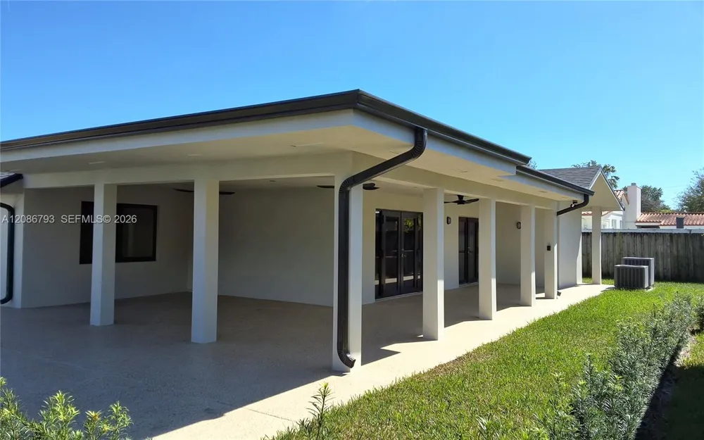 216 Shadow Way Miami Springs, FL 33166