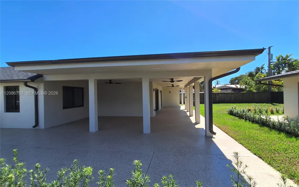 216 Shadow Way Miami Springs, FL 33166