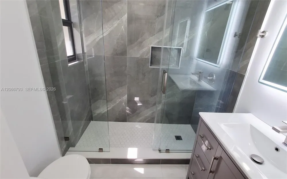 216 Shadow Way Miami Springs, FL 33166