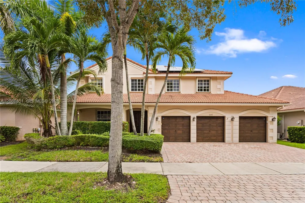 1642 Blue Jay Cir Weston, FL 33327