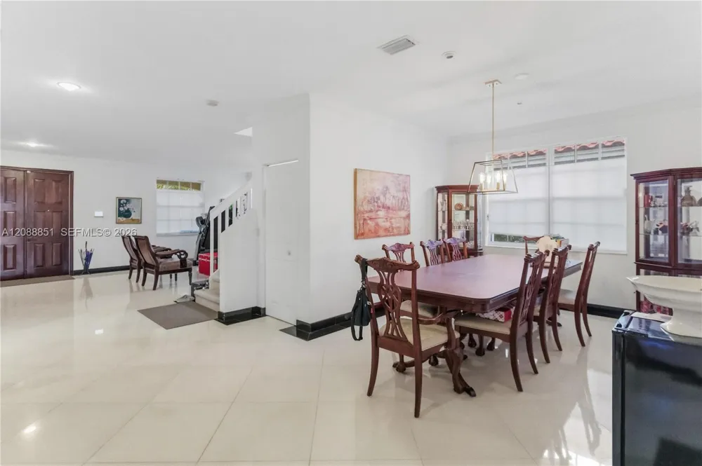 1642 Blue Jay Cir Weston, FL 33327