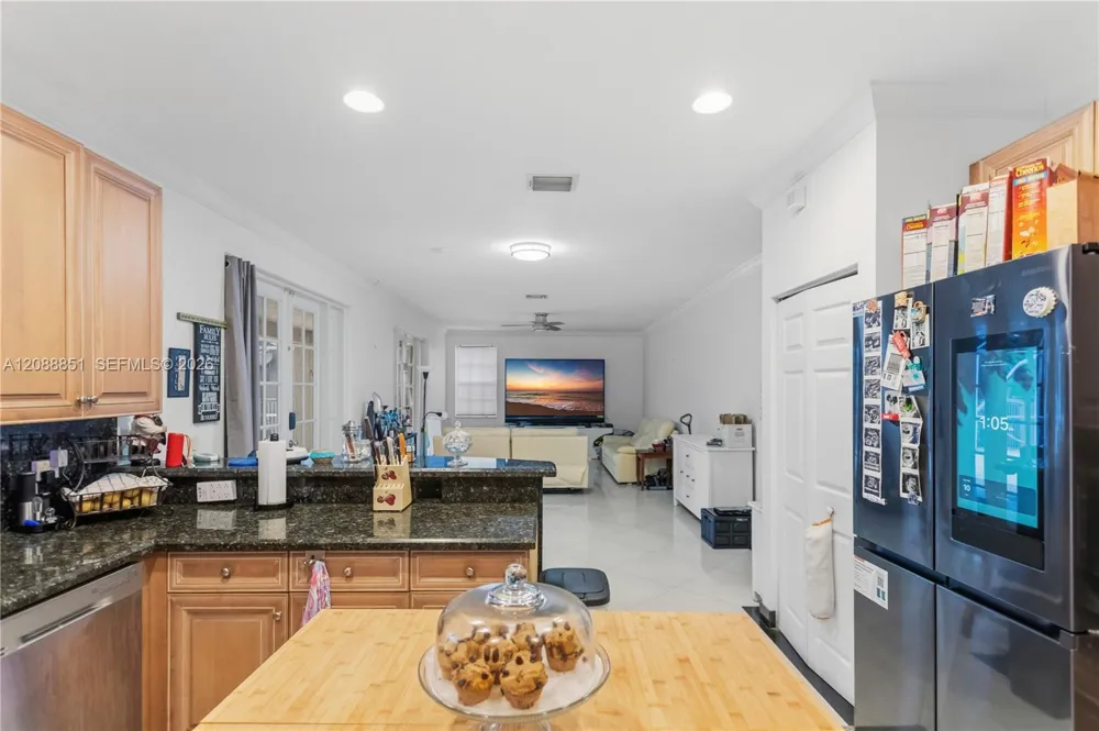 1642 Blue Jay Cir Weston, FL 33327