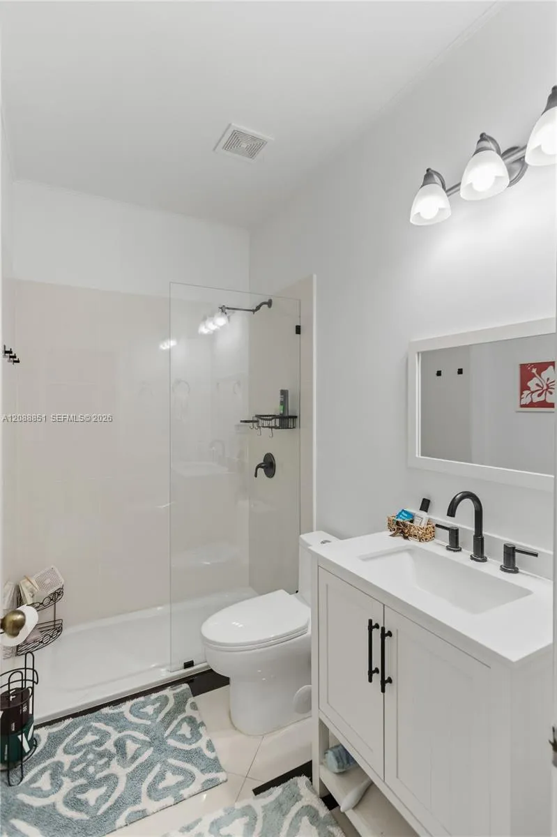 1642 Blue Jay Cir Weston, FL 33327