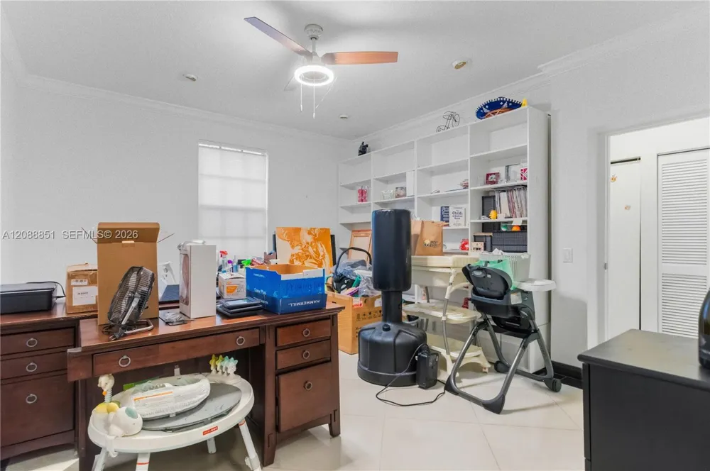 1642 Blue Jay Cir Weston, FL 33327