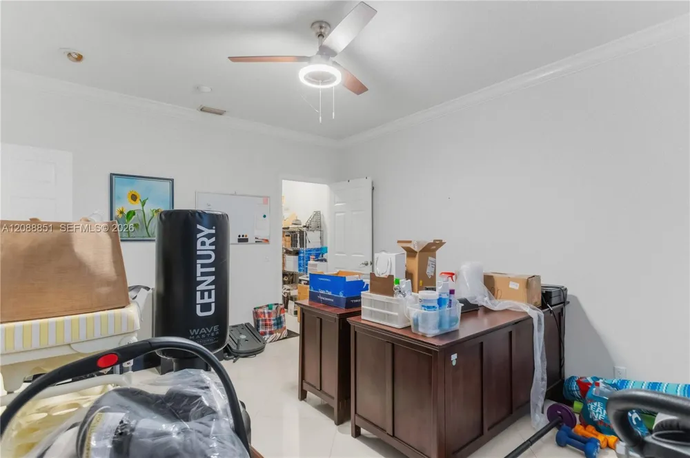 1642 Blue Jay Cir Weston, FL 33327