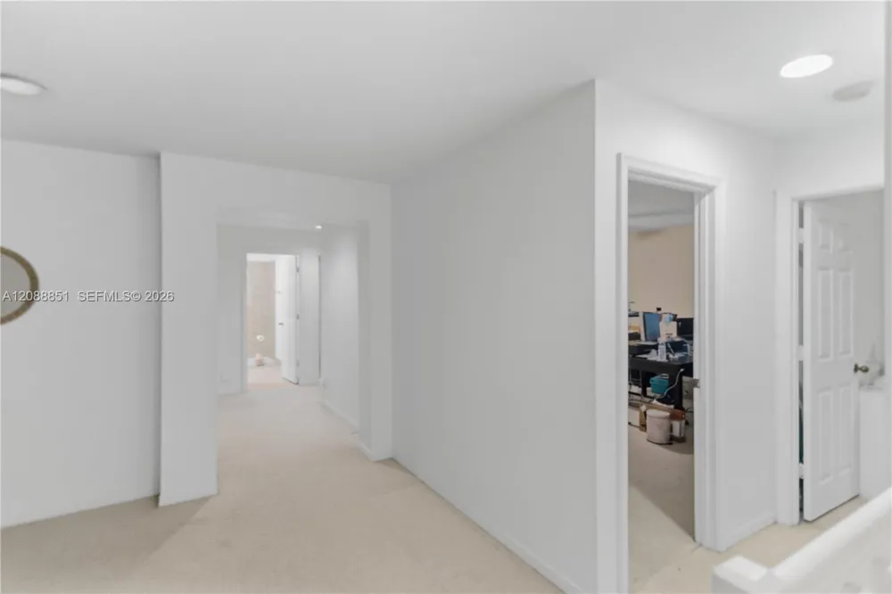 1642 Blue Jay Cir Weston, FL 33327