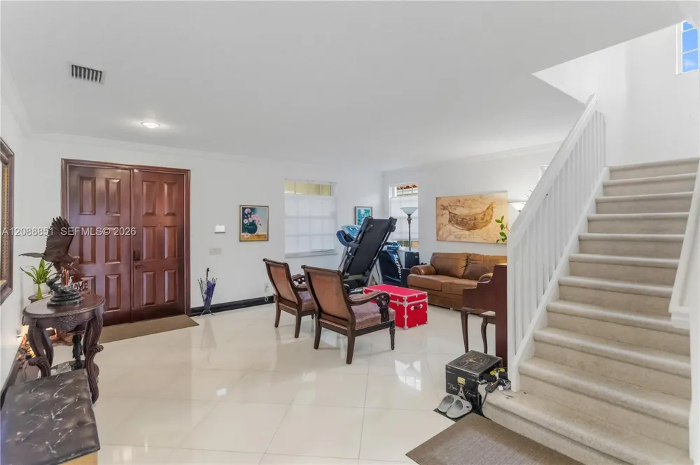 1642 Blue Jay Cir Weston, FL 33327