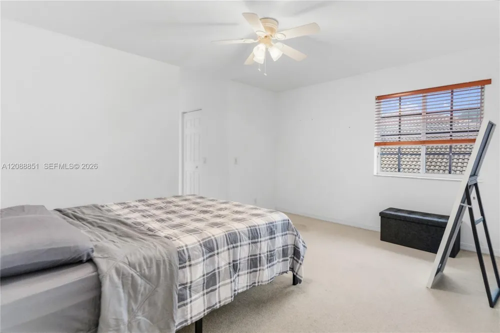 1642 Blue Jay Cir Weston, FL 33327