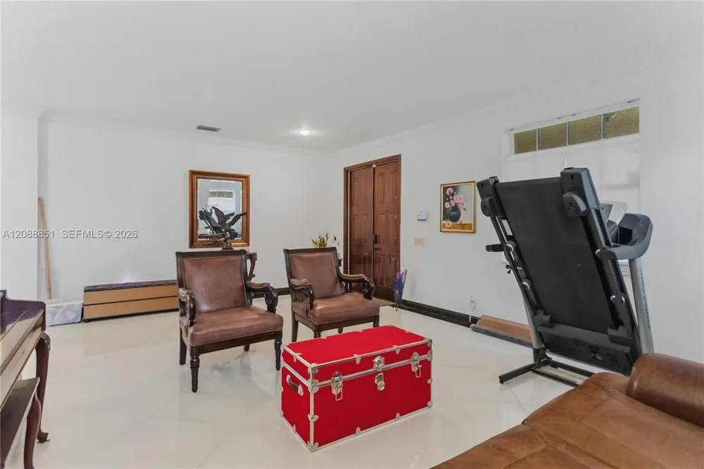 1642 Blue Jay Cir Weston, FL 33327