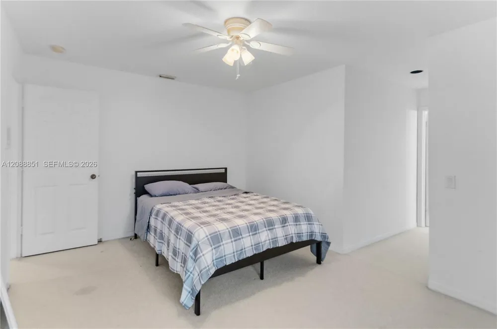 1642 Blue Jay Cir Weston, FL 33327