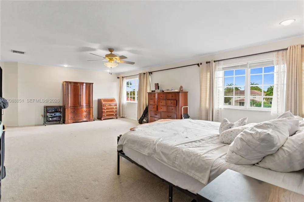1642 Blue Jay Cir Weston, FL 33327